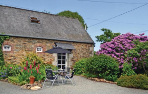 Awesome Home In Callac De Bretagne With Jacuzzi